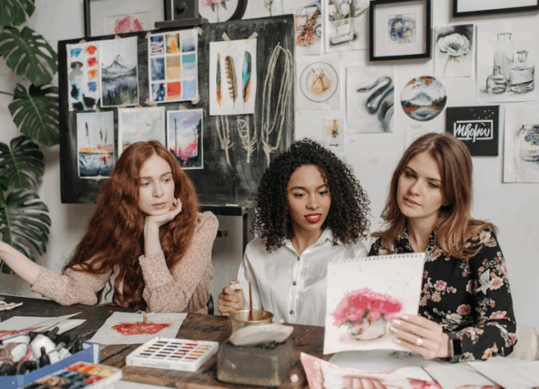 como organizar um conjunto de pinturas